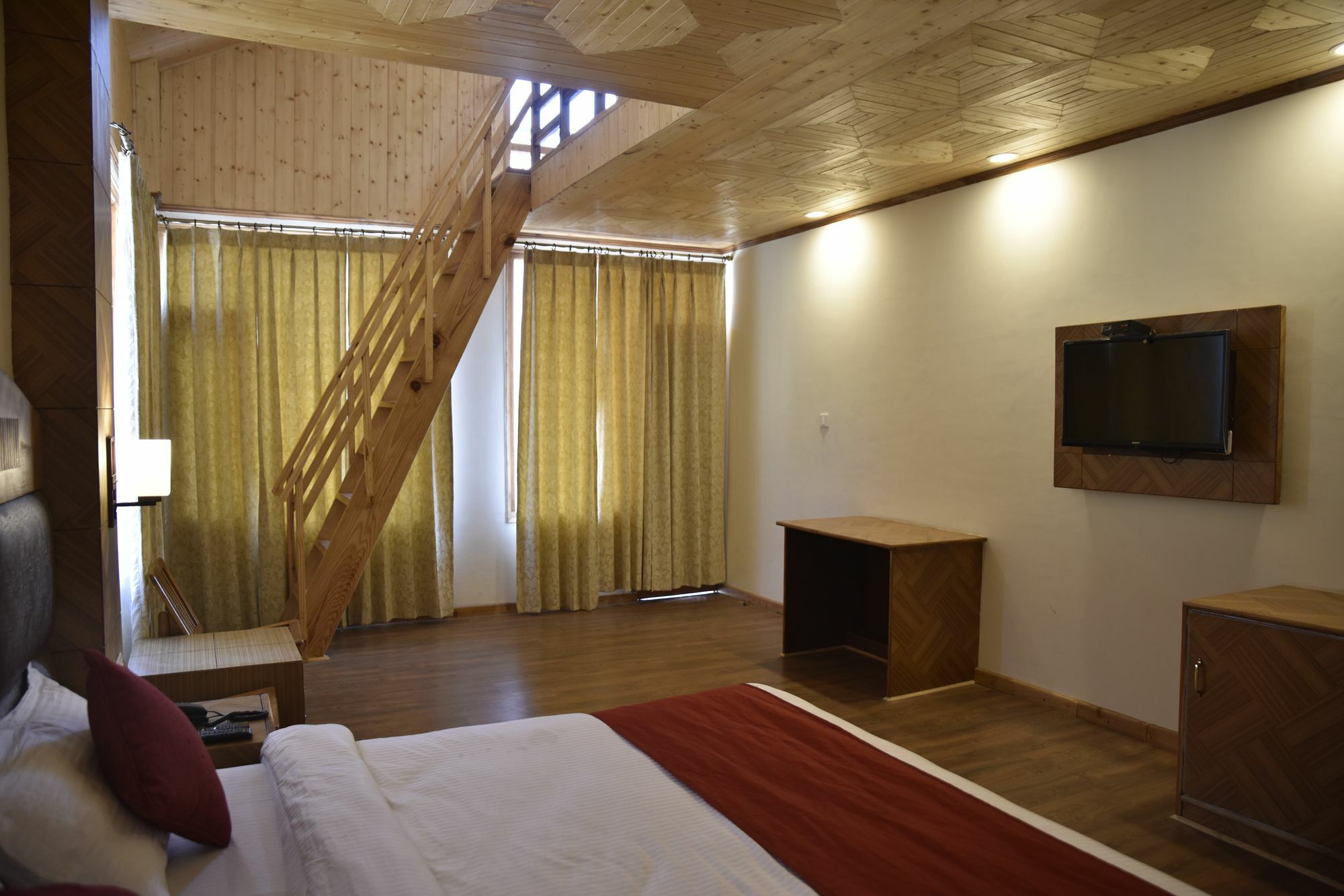 Oyo 10255 Hotel Red Apple Manāli Exteriér fotografie